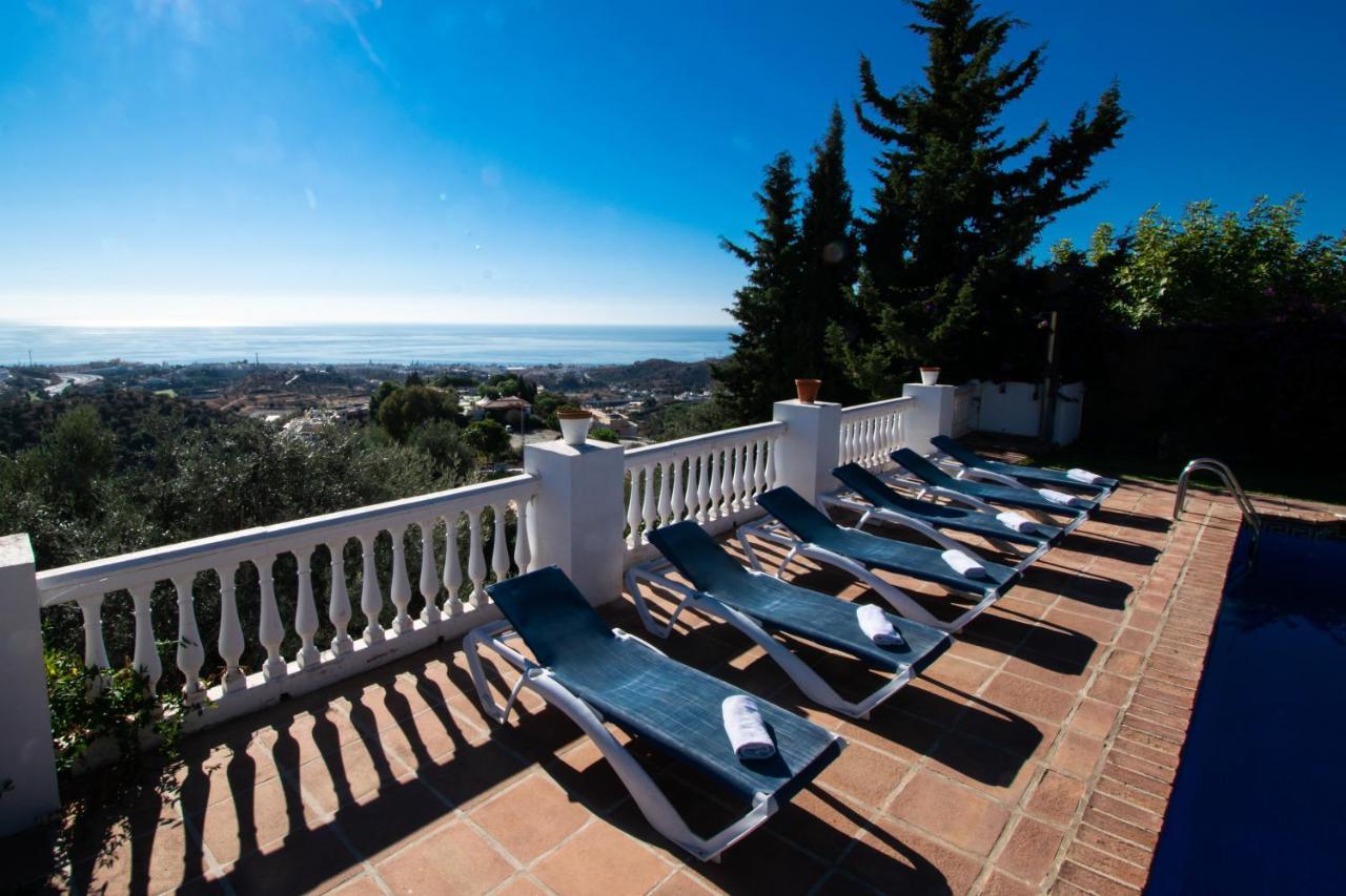 Gran Villa Con Vistas Al Mar Y Piscina Privada Malaga Exterior photo
